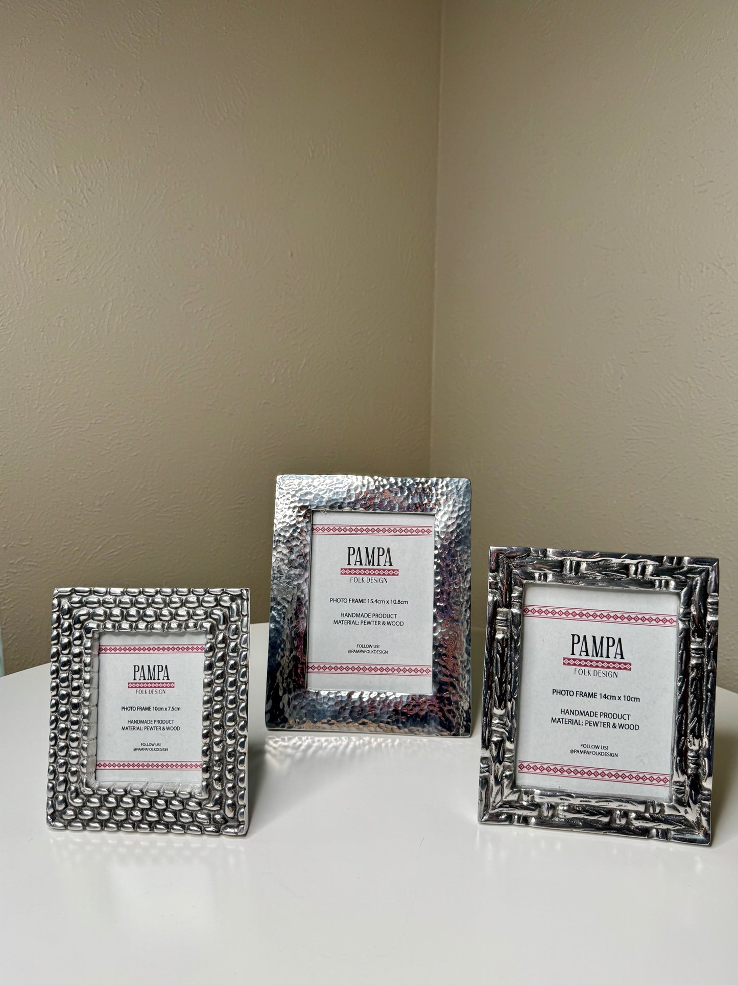 PUPOS PICTURE FRAME