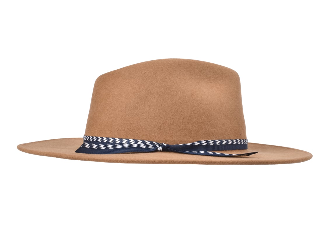 CASSANDRA HAT
