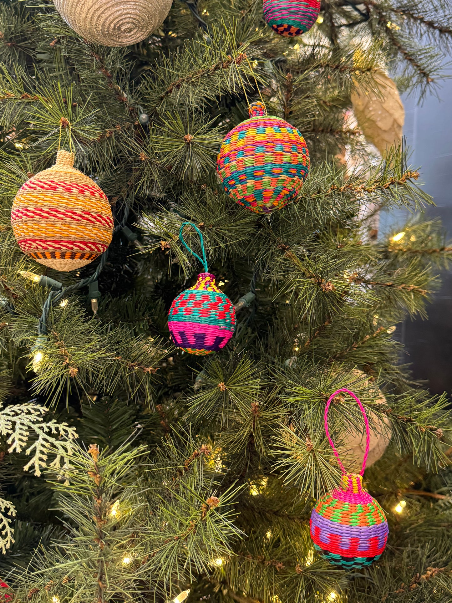 TOQUILLA STRAW CHRISTMAS ORNAMENTS